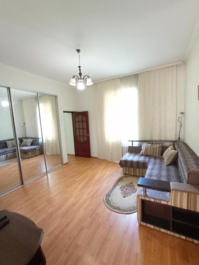 Park House Villa Rivne Dış mekan fotoğraf